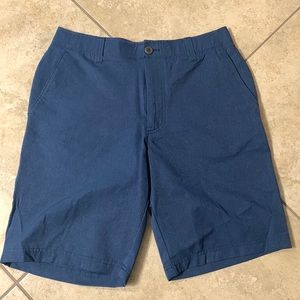 Men’s Under Armor golf shorts.